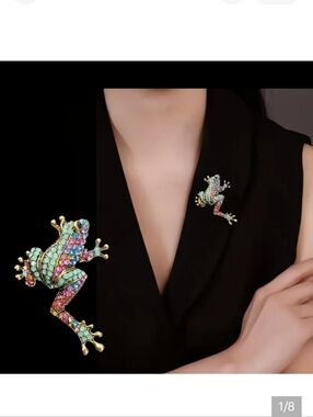 🆕️🐸 MULTI-COLOURED RHINESTONE CRYSTAL FROG BROOCH PIN🐸